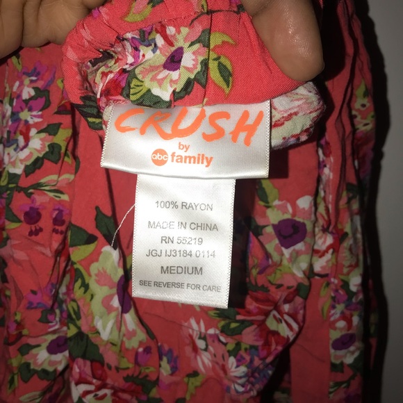 NWOT floral print romper - Picture 2 of 5